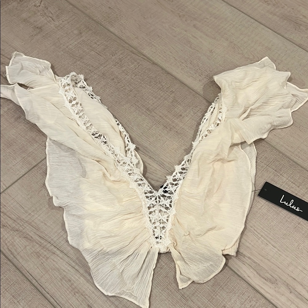 Lulu's Cream Flutter Sleeve Ruffled Blouse